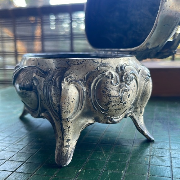 Candle in Vintage Jewelry box - 100% beeswax- unscented - Picture 5 of 11